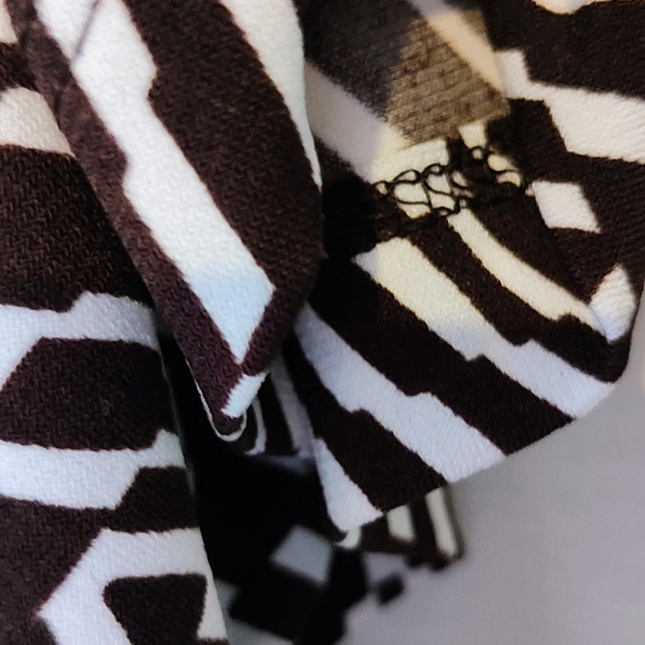 En Focus Studio Midi Dress. - Picture 8 of 11